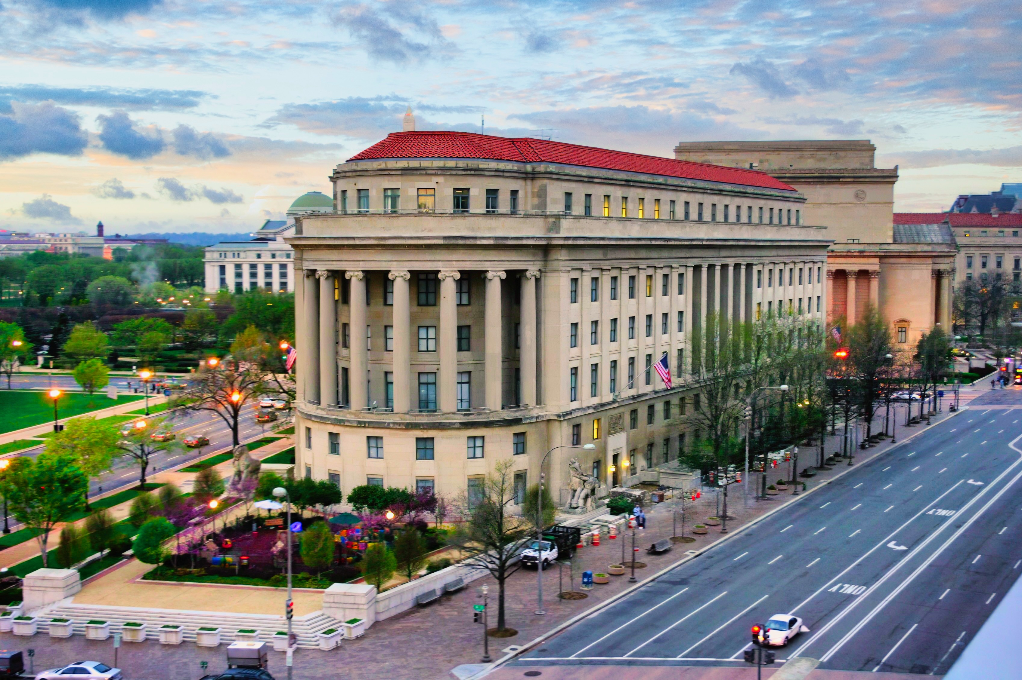 The Federal Trade Commission’s curved headquarters building beside Washington streets.